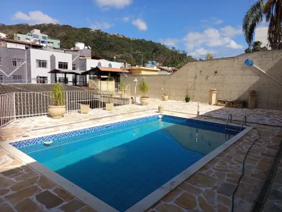 Casa de Condomínio com 4 Quartos à venda, 202m² no Jardim Glória, Juiz de Fora