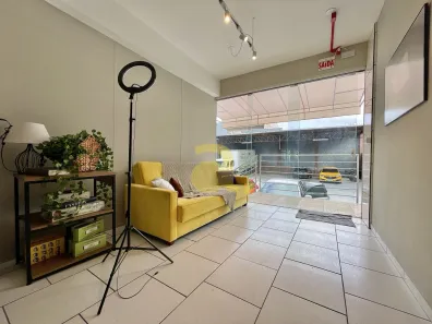 Sala Comercial para alugar, 300m² no Água Verde, Blumenau