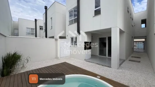 Sobrado com 3 Quartos à venda, 163m² no São João, Itajaí