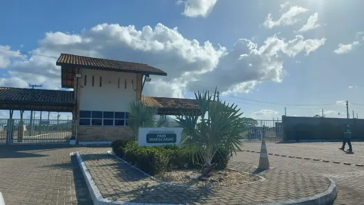 Lote/Terreno à venda, 279m² no Senador Carlos Jereissati, Pacatuba