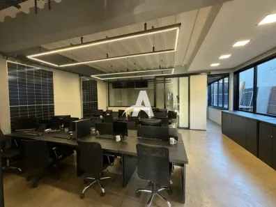 Imóvel Comercial para alugar, 350m² no Jardim Karaíba, Uberlândia