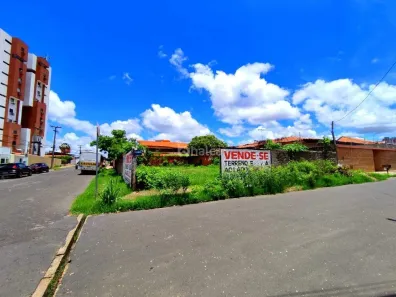 Lote/Terreno à venda, 560m² no Noivos, Teresina