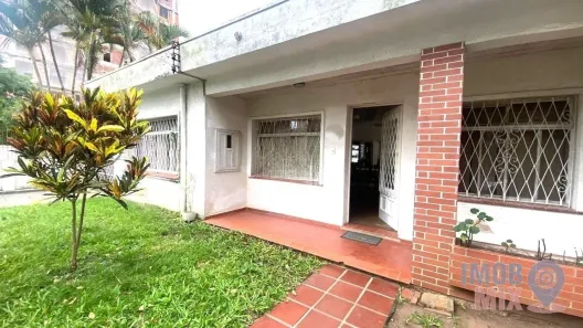 Casa com 4 Quartos à venda, 120m² no Passo da Areia, Porto Alegre