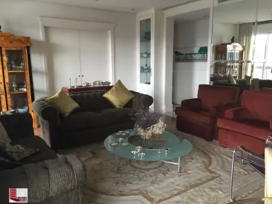Apartamento com 3 Quartos à venda, 252m² no Moema, São Paulo