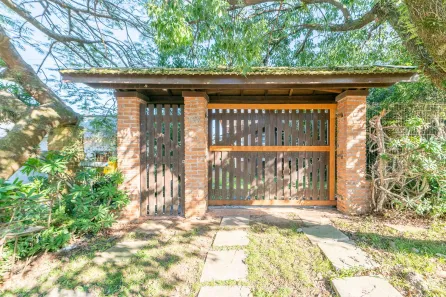 Casa com 2 Quartos à venda, 72m² no Jardim Sabará, Porto Alegre