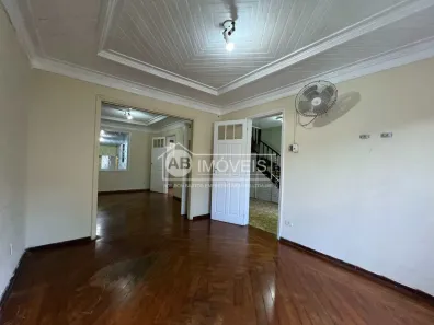 Sobrado com 3 Quartos para alugar, 302m² no Vila Belmiro, Santos