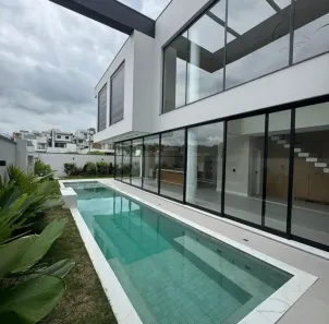 Casa de Condomínio com 3 Quartos à venda, 243m² no Cézar de Souza, Mogi das Cruzes