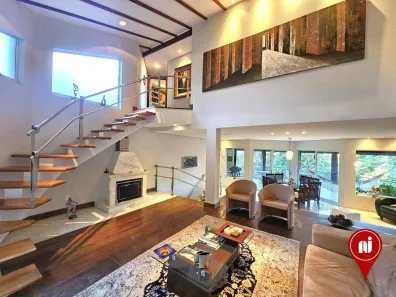 Casa de Condomínio com 3 Quartos à venda, 469m² no Ville de Montagne, Nova Lima