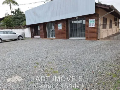 Imóvel Comercial com 1 Quarto para alugar, 135m² no Costa e Silva, Joinville