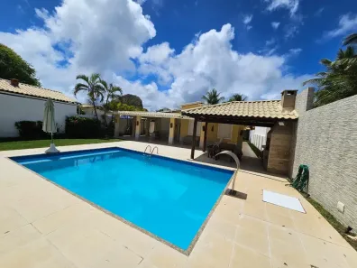 Casa de Condomínio com 5 Quartos para venda ou aluguel, 220m² no Guarajuba (Monte Gordo), Camaçari