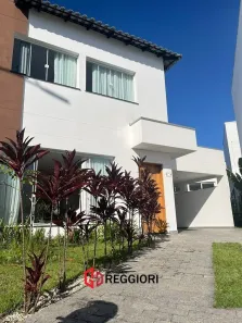 Casa de Condomínio com 3 Quartos à venda, 130m² no São Judas Tadeu, Balneário Camboriú