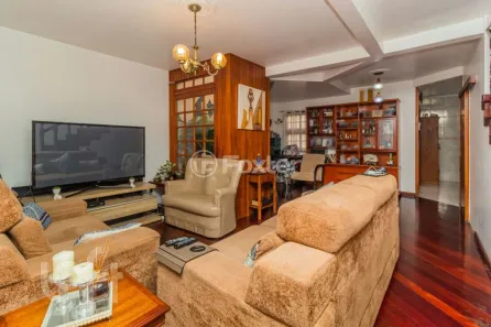 Casa com 5 Quartos à venda, 329m² no Nonoai, Porto Alegre