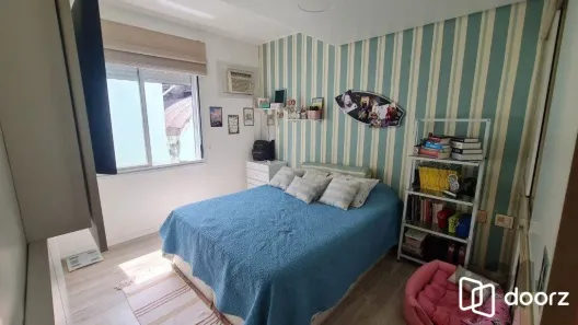 Apartamento com 2 Quartos à venda, 49m² no Floresta, Porto Alegre