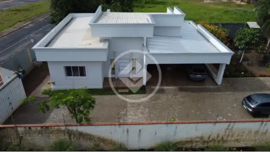 Casa com 4 Quartos à venda, 200m² no Petrópolis, Várzea Grande