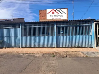 Casa com 3 Quartos à venda, 135m² no Ceilândia Sul, Brasília