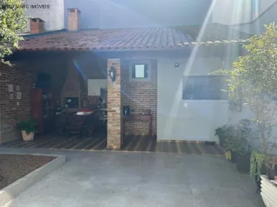 Sobrado com 3 Quartos à venda, 173m² no Alto Ipiranga, Mogi das Cruzes