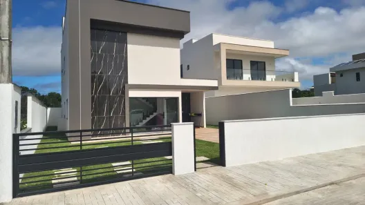 Casa de Condomínio com 5 Quartos para alugar, 200m² no , Vera Cruz