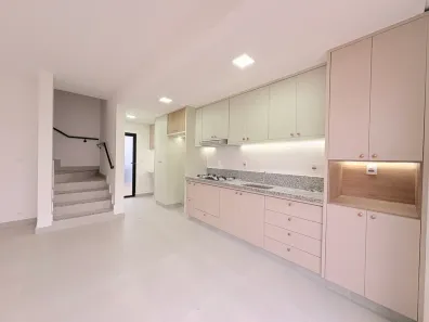 Casa de Condomínio com 2 Quartos para alugar, 140m² no Jardins Berlim, Senador Canedo