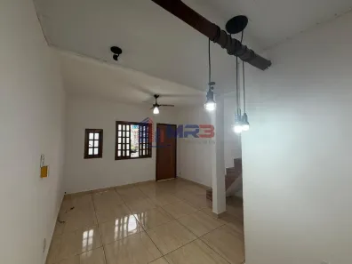 Casa com 3 Quartos para alugar, 120m² no Oswaldo Cruz, Rio de Janeiro