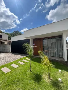 Casa com 3 Quartos à venda, 145m² no Mina Brasil, Criciúma