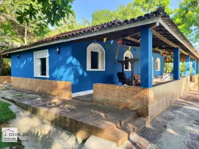 Fazenda/Sítio com 4 Quartos para alugar, 900m² no Distrito Industrial, Candeias