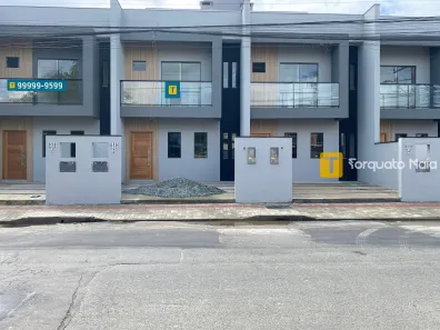 Sobrado com 2 Quartos à venda, 84m² no Costa e Silva, Joinville