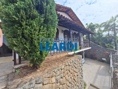 Casa com 3 Quartos à venda, 323m² no Caiçaras, Belo Horizonte