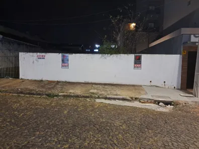 Lote/Terreno à venda, 560m² no Jardim Carvalho, Ponta Grossa