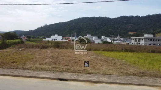 Lote/Terreno com 1 Quarto à venda, 380m² no Centro, Massaranduba