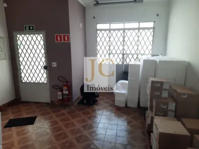 Casa com 3 Quartos à venda, 220m² no Água Branca, São Paulo
