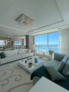 Apartamento com 4 Quartos para alugar, 315m² no Centro, Balneário Camboriú