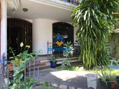 Casa com 5 Quartos à venda, 300m² no Vital Brazil, Niterói
