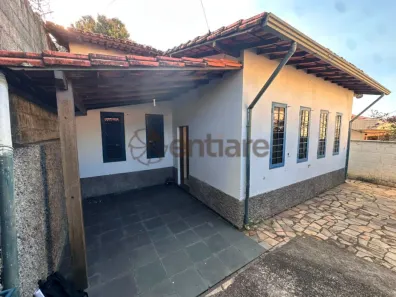 Casa com 3 Quartos para alugar, 110m² no Centro, Santa Luzia