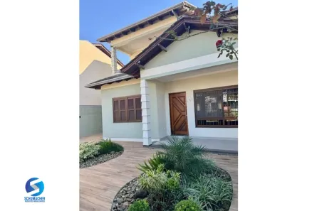Casa com 3 Quartos à venda, 300m² no Anchieta, Porto Alegre