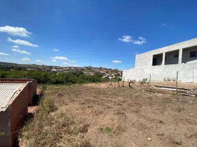 Lote/Terreno à venda, 300m² no Dos Pereiras, Jarinu