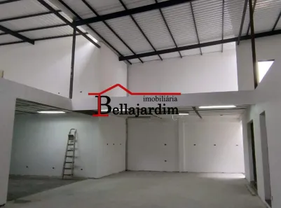 com 5 Quartos para alugar, 435m² no Centro, Santo André