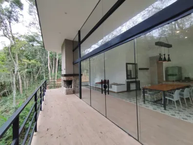 Casa de Condomínio com 3 Quartos à venda, 150m² no Araras, Petrópolis