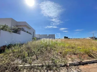 Lote/Terreno à venda, 300m² no Residencial Campos do Jordão, Anápolis