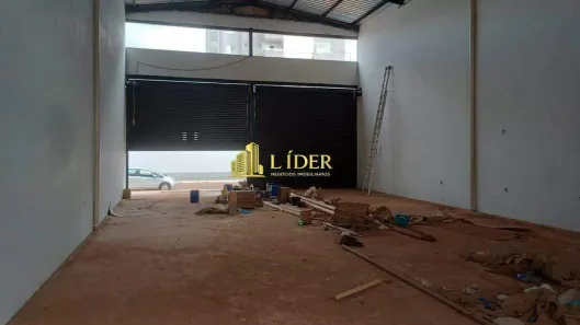 Imóvel Comercial à venda, 248m² no Novo Mundo, Uberlândia