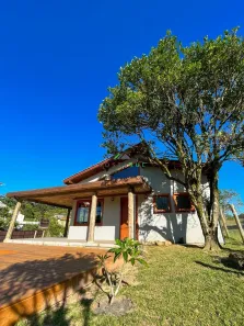 Casa com 2 Quartos para alugar, 190m² no Ibiraquera, Imbituba