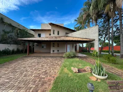 Sobrado com 4 Quartos à venda, 354m² no Jardins Atenas, Goiânia
