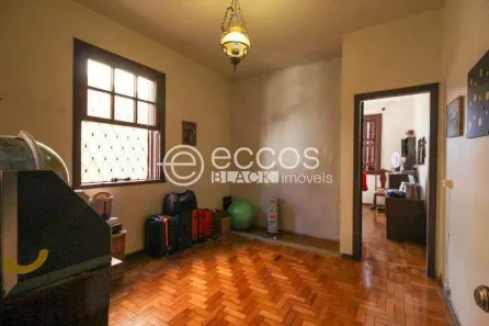 Casa com 4 Quartos à venda, 270m² no Santo Antônio, Belo Horizonte