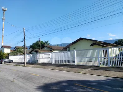 Casa de Condomínio com 2 Quartos à venda, 50m² no Maitinga, Bertioga