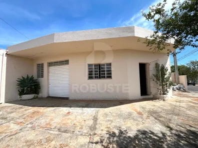 Ponto Comercial para alugar, 90m² no Jardim Itamarati, Botucatu