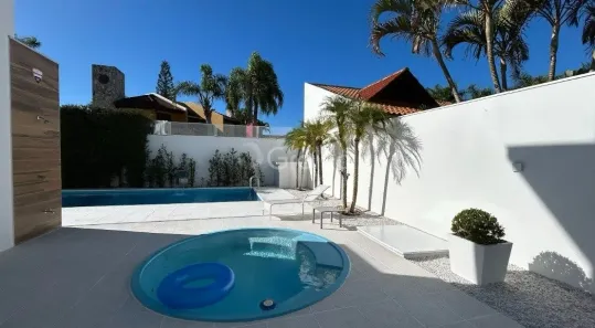 Casa com 4 Quartos à venda, 485m² no Jurerê Internacional, Florianópolis