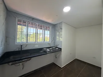 Casa com 2 Quartos para alugar, 40m² no Jardim Guarapiranga, São Paulo