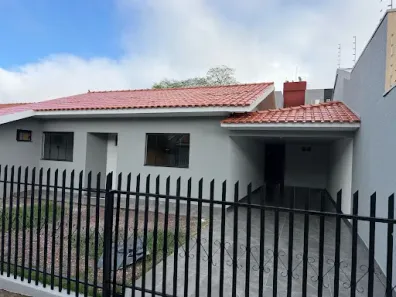 Casa com 2 Quartos à venda, 71m² no Centro, Cascavel