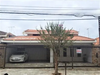 Casa com 3 Quartos à venda, 232m² no Vila São Jorge, Presidente Prudente