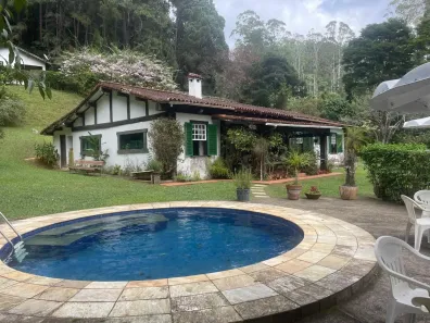 Apartamento com 1 Quarto à venda, 5000m² no Araras, Petrópolis