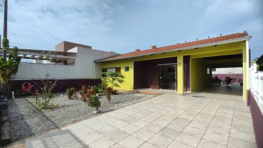 Casa com 3 Quartos à venda, 167m² no Barra do Saí, Itapoá
